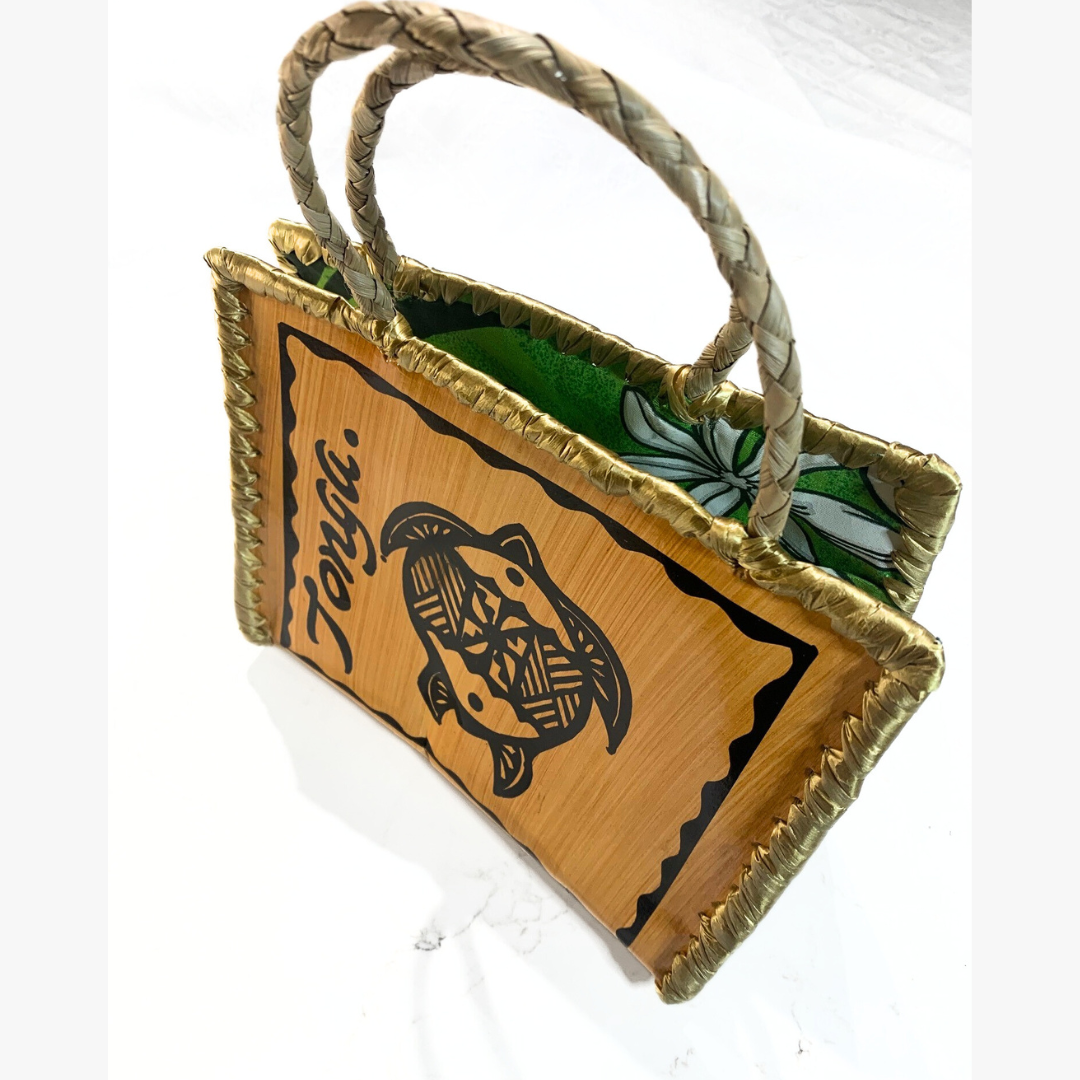 Handcrafted Tapa Handbag (Painted Turtle)