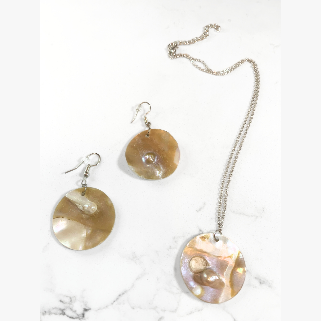 Cultured Blister Pearl Necklace & Earrings