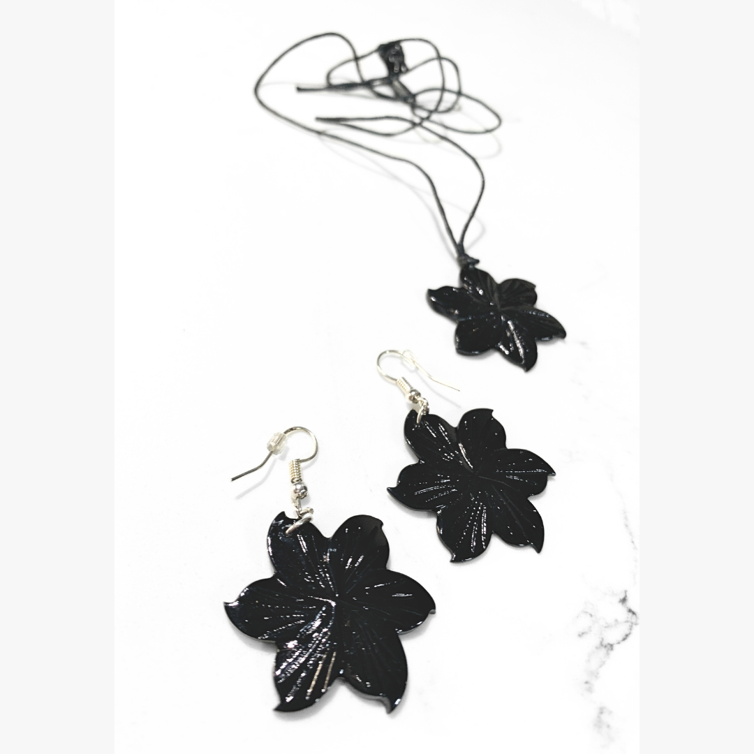 Tongan Shell Necklace & Earrings