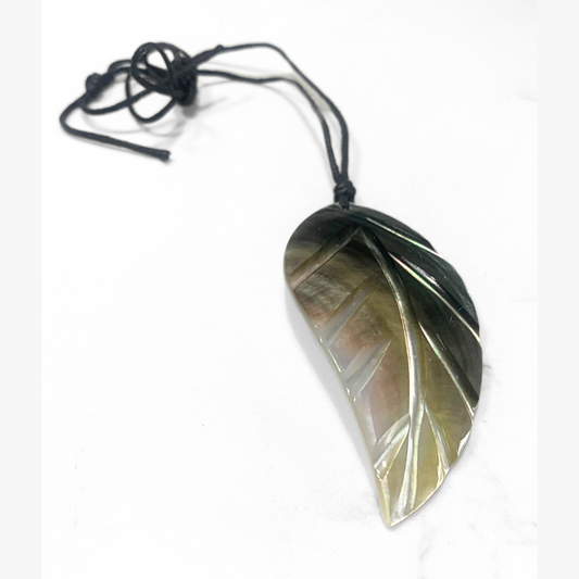 Leaf Shaped Shell Necklace