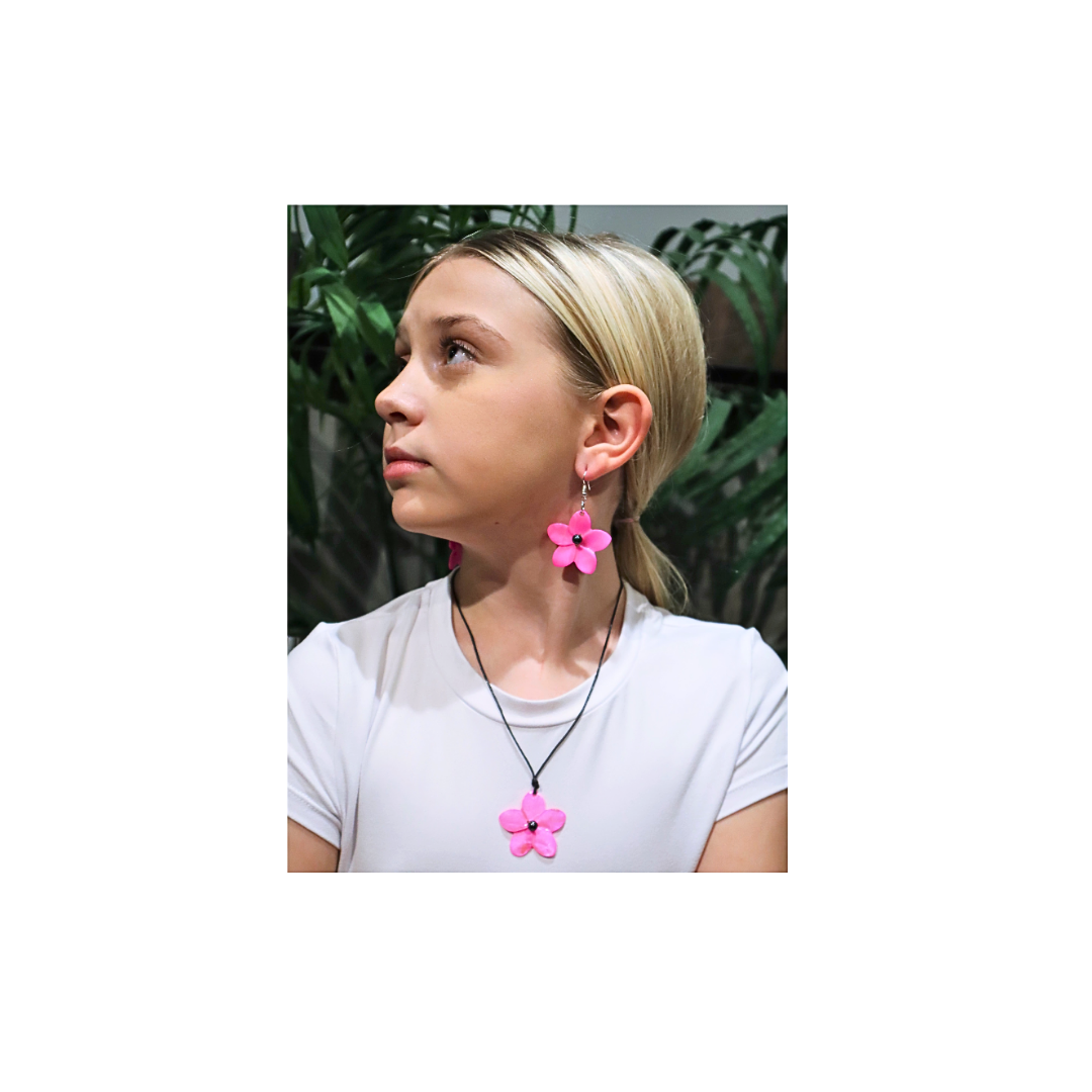 Bright Pink Shell & Cultured Black Pearl Necklace & Earrings