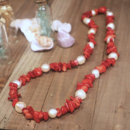 Cultured White Baroque Pearls with Red Shells Necklace & Earrings