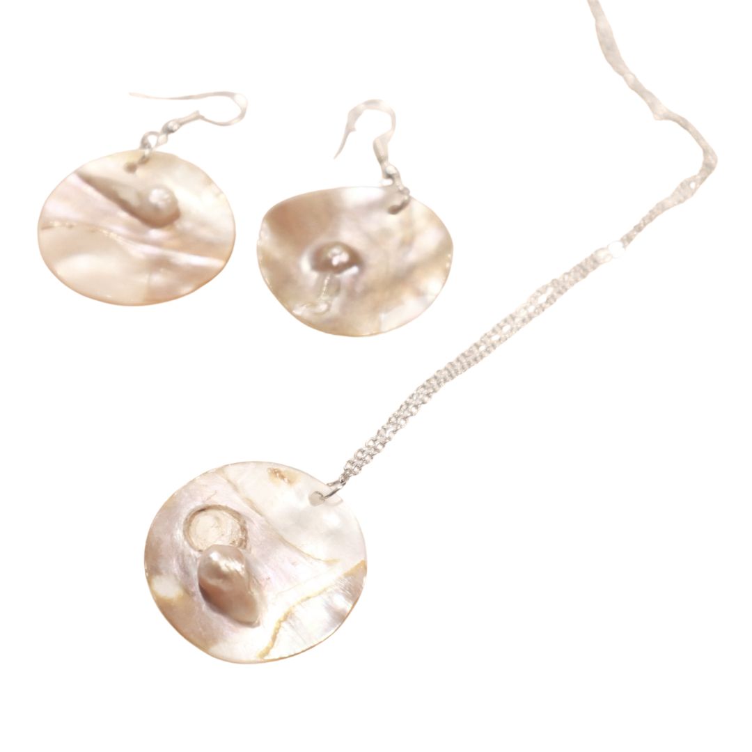 Cultured Blister Pearl Necklace & Earrings