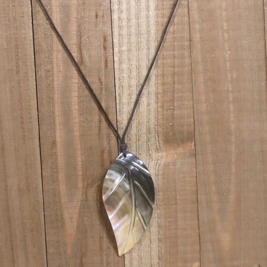 Leaf Shaped Shell Necklace